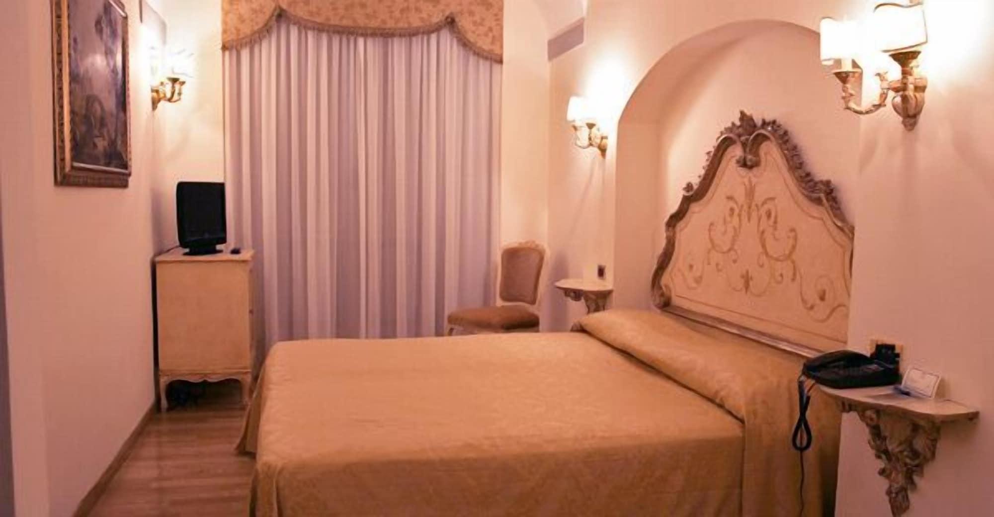 פראסקאטי Villa Tuscolana מראה חיצוני תמונה