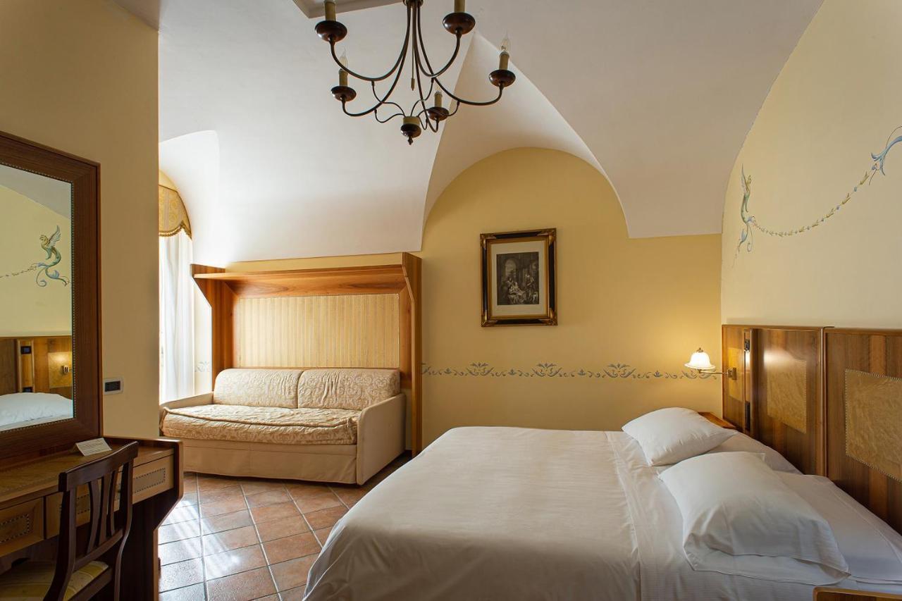 פראסקאטי Villa Tuscolana מראה חיצוני תמונה