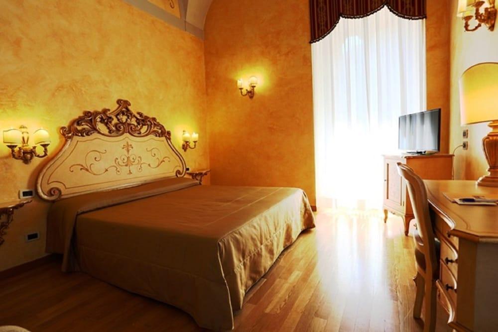 פראסקאטי Villa Tuscolana מראה חיצוני תמונה